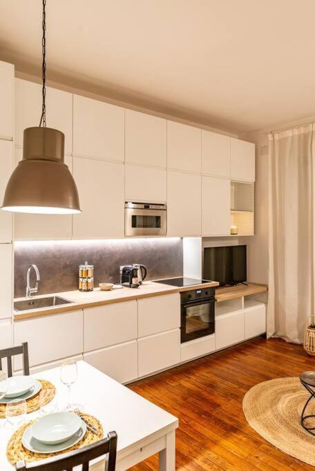 Apartment Coeur Centre - Charme De L'ancien *